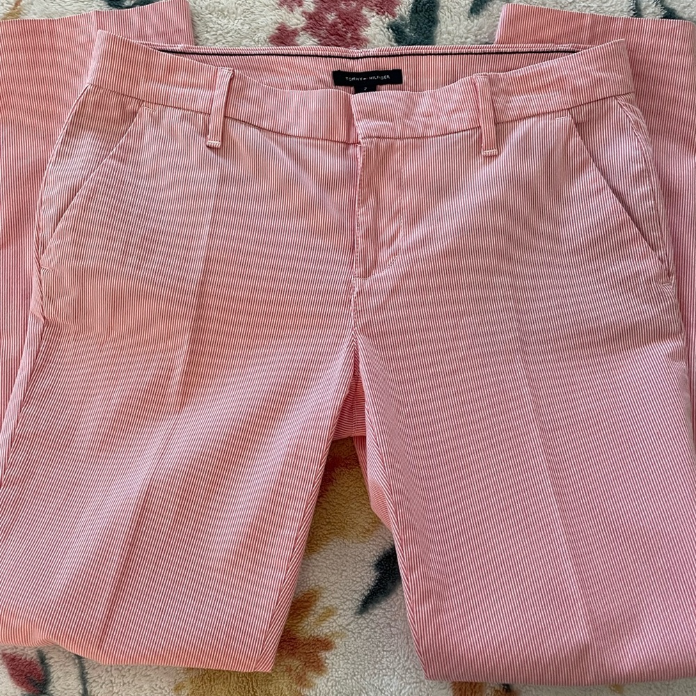 🌺 Adorable Tommy Hilfiger crops 🌿 - Picture 6 of 6